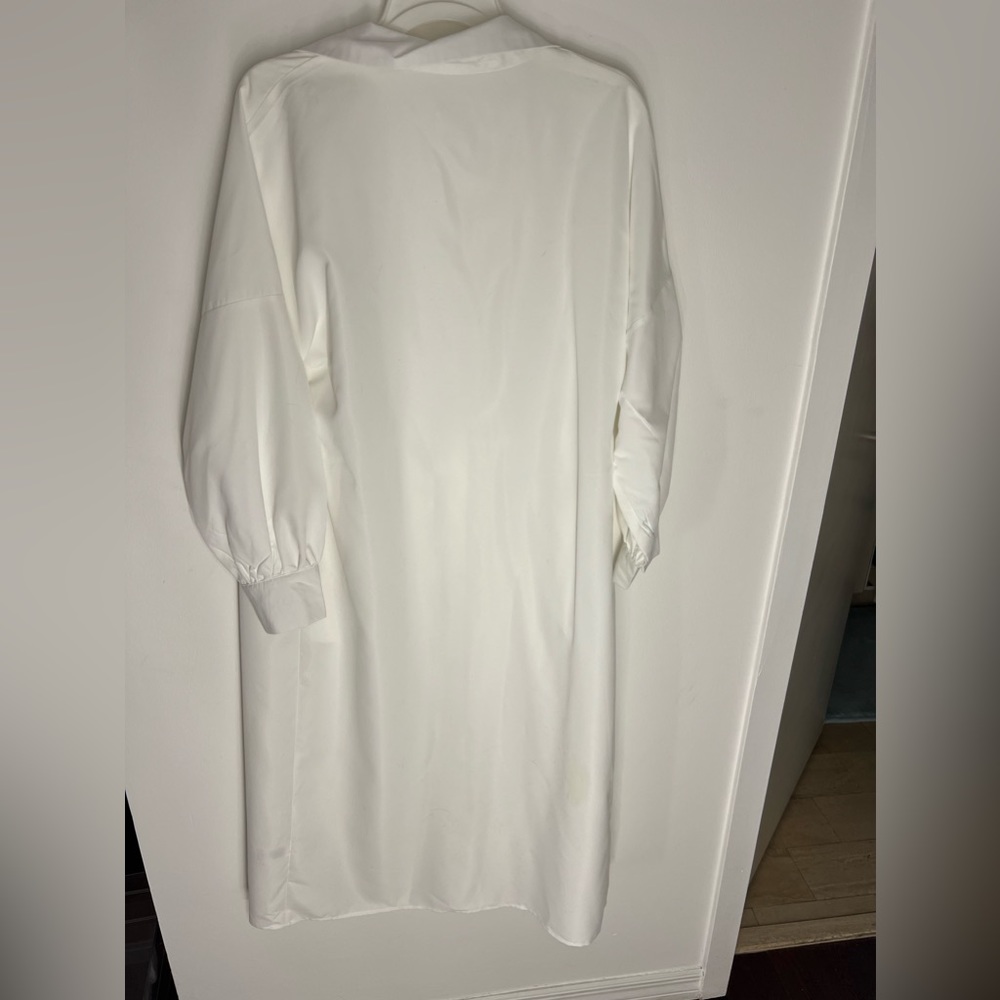 White Self-tie wrap dress - Picture 4 of 5